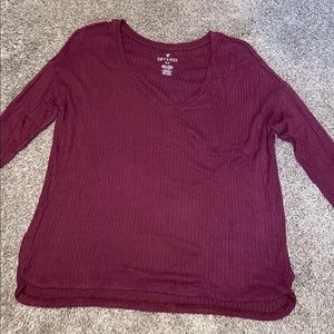 Small maroon long sleeve American eagle